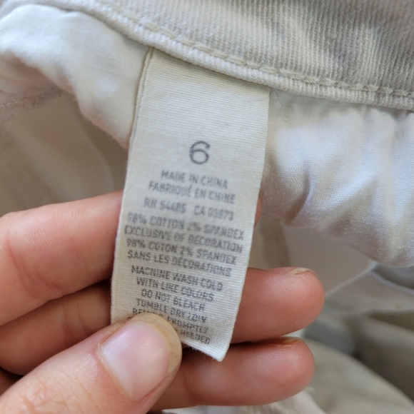 American Eagle White Distressed Short Shorts Size 6 Womans - Picture 12 of 12